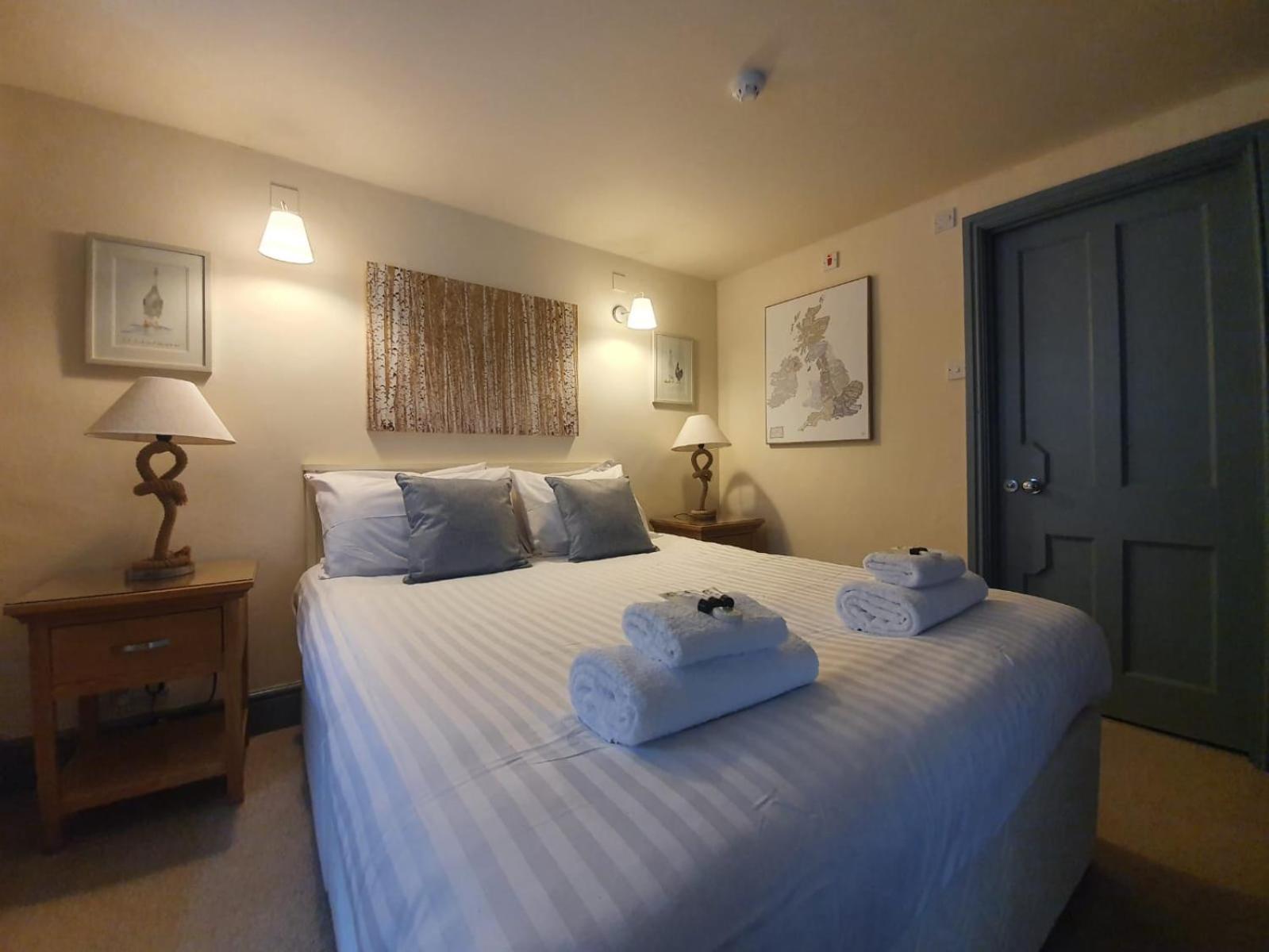 The Kings Arms Hotel 3*